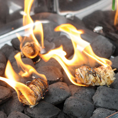 FLAMMBURO Anzündwolle Kaminanzünder Grillanzünder Öko-Anzünder Feuerbällchen Zündwolli brennend